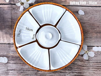 Khay mứt sứ men trắng 5 cánh lá gân đế mây