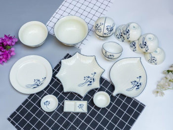 Bộ bát đĩa Bát Tràng men kem vẽ sen lam mẫu 02