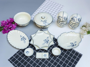 Bộ bát đĩa Bát Tràng men kem vẽ sen lam mẫu 66