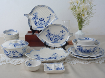 Bộ bát đĩa vẽ tay hoa sen xanh 15 sản phẩm