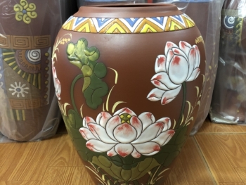 Lọ hoa gốm Bát Tràng dáng vò